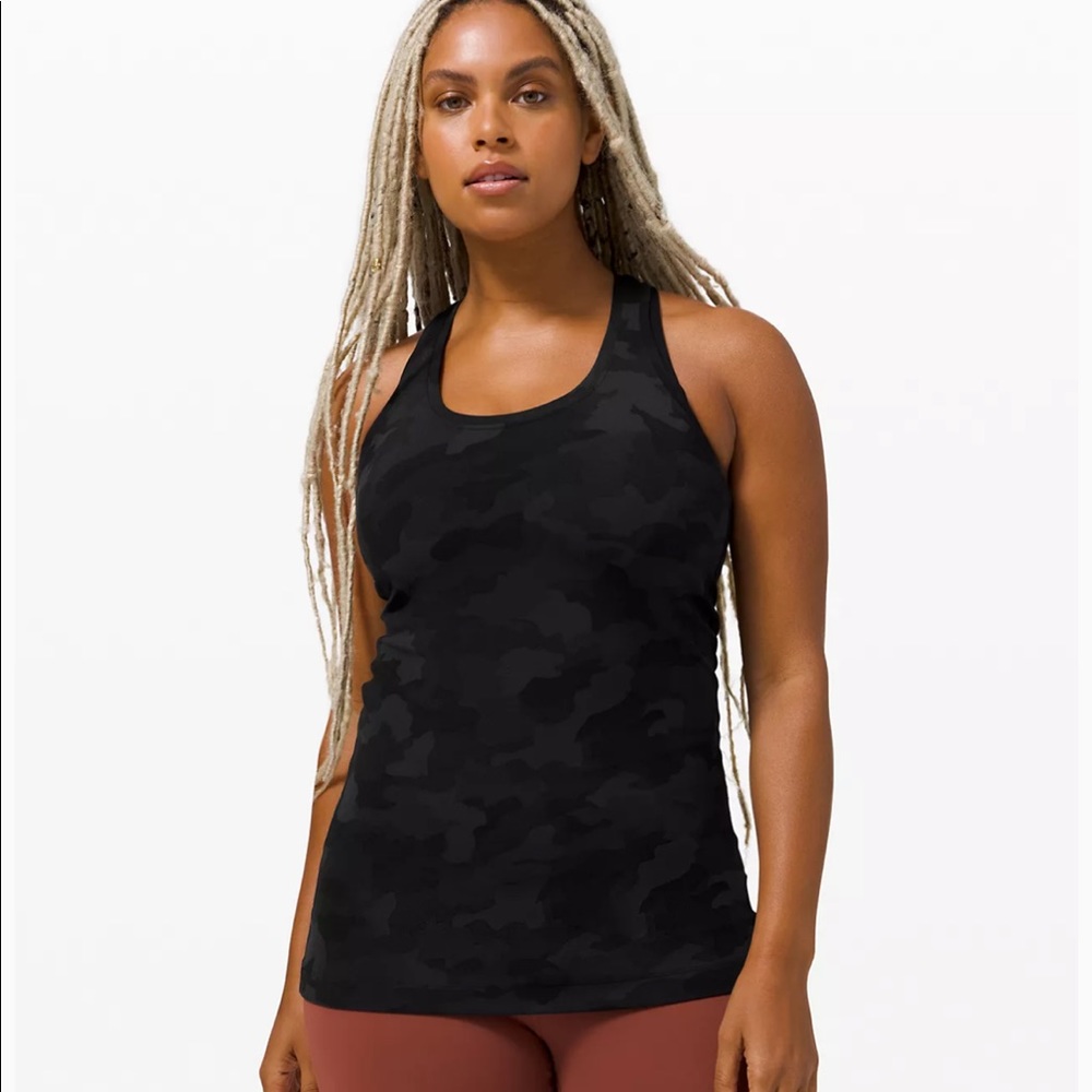 Lululemon camo tank.